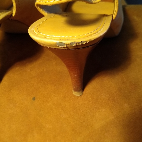 Women's Shoes - Picture 5 of 5